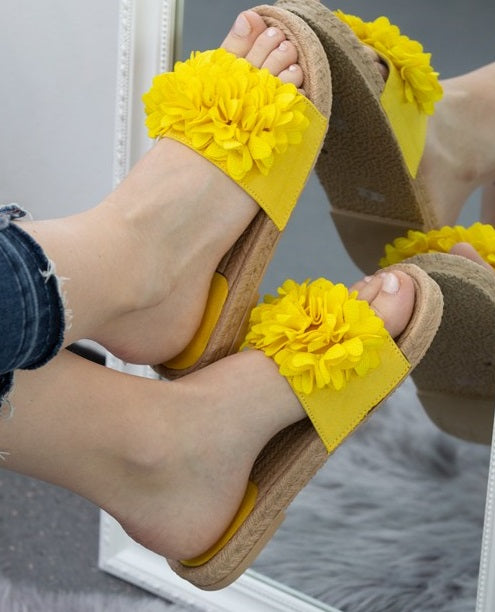 FLOWER SANDALS RUBIE yellow